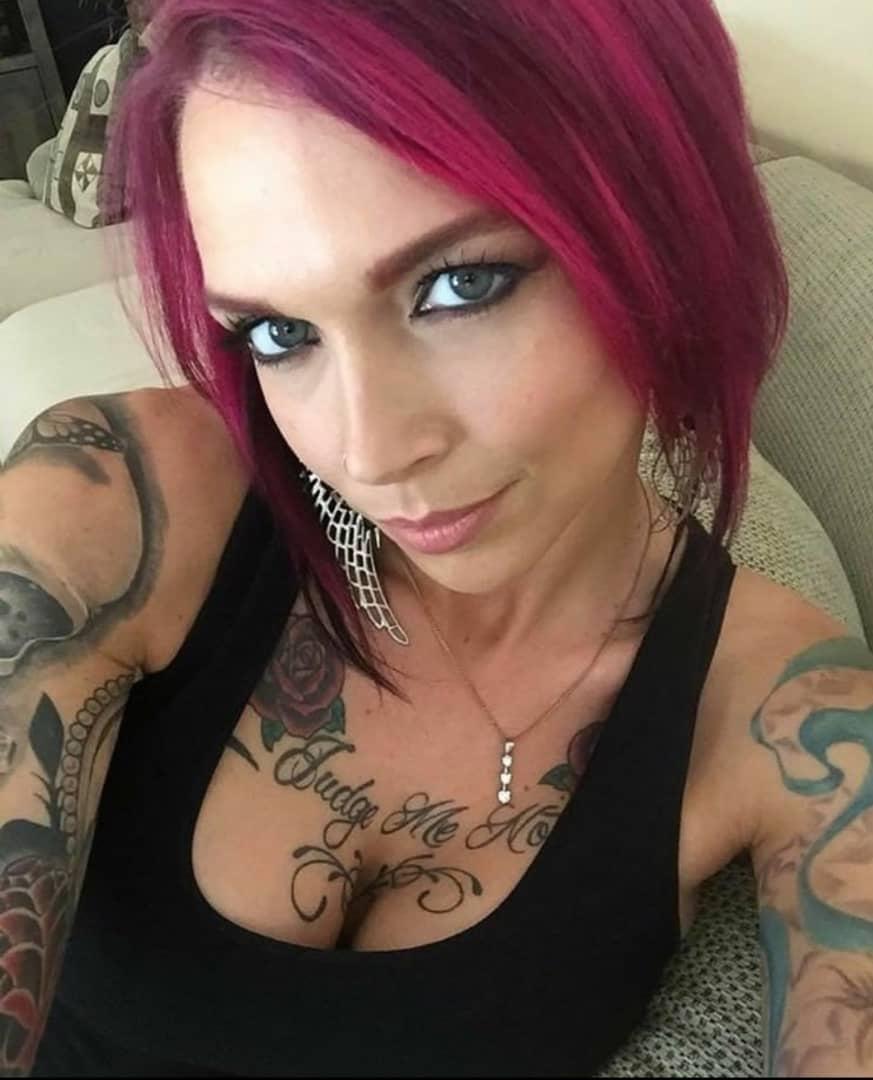 Are you down to fuck💦💦 dm 8044804045