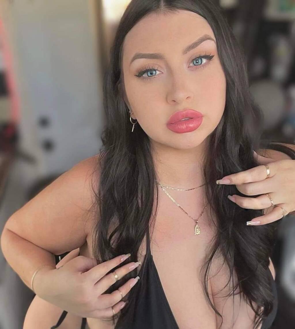 MELANIEFUNSEDUCTIVE (BURLINGTON)