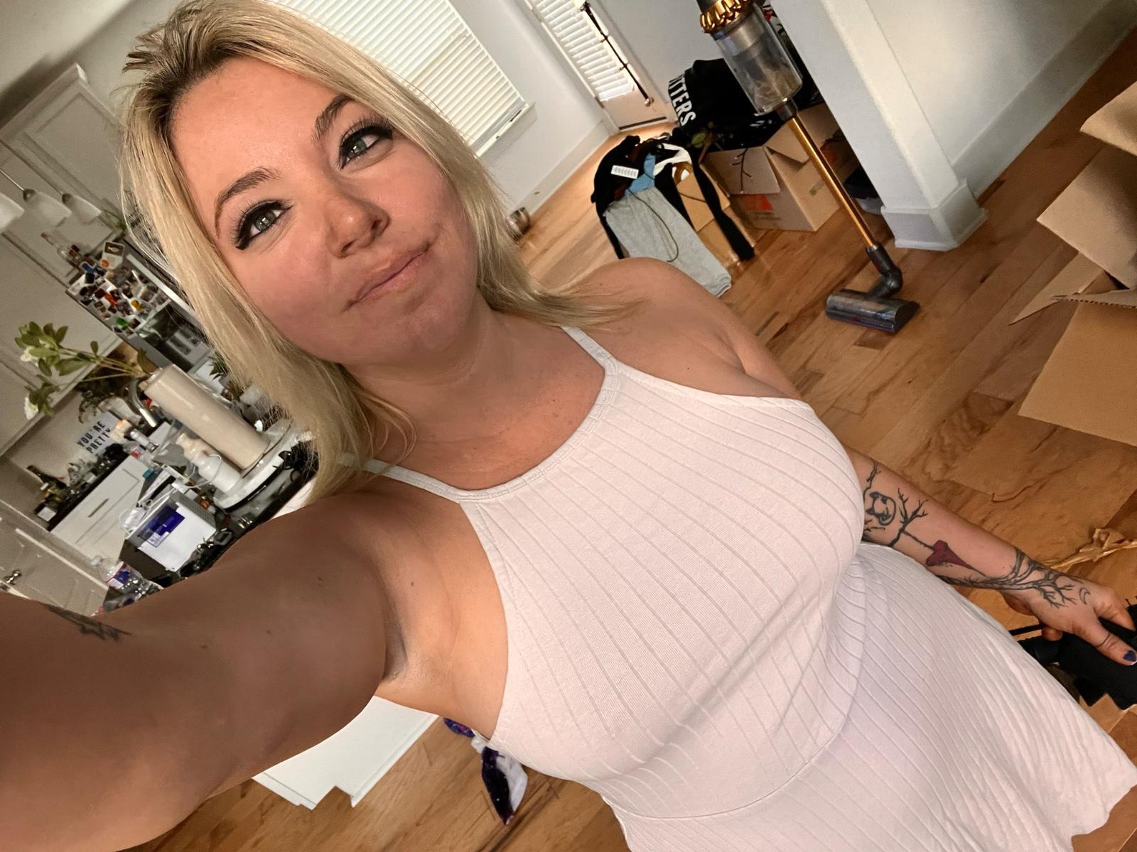 I’M Available in Montreal😘