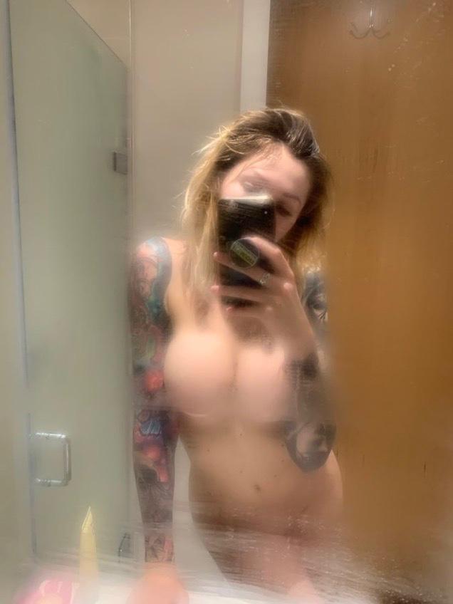 Down to fuck 🍆🍑💯
