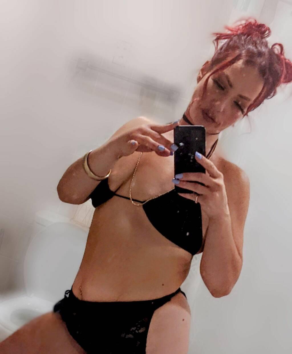 BOUCHE MAGIQUE JUTEUSE CHAUDE & PULPEUSE **PORNSTAR BJ**