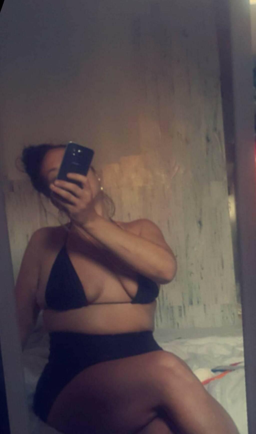 BOUCHE MAGIQUE JUTEUSE CHAUDE & PULPEUSE **PORNSTAR BJ**