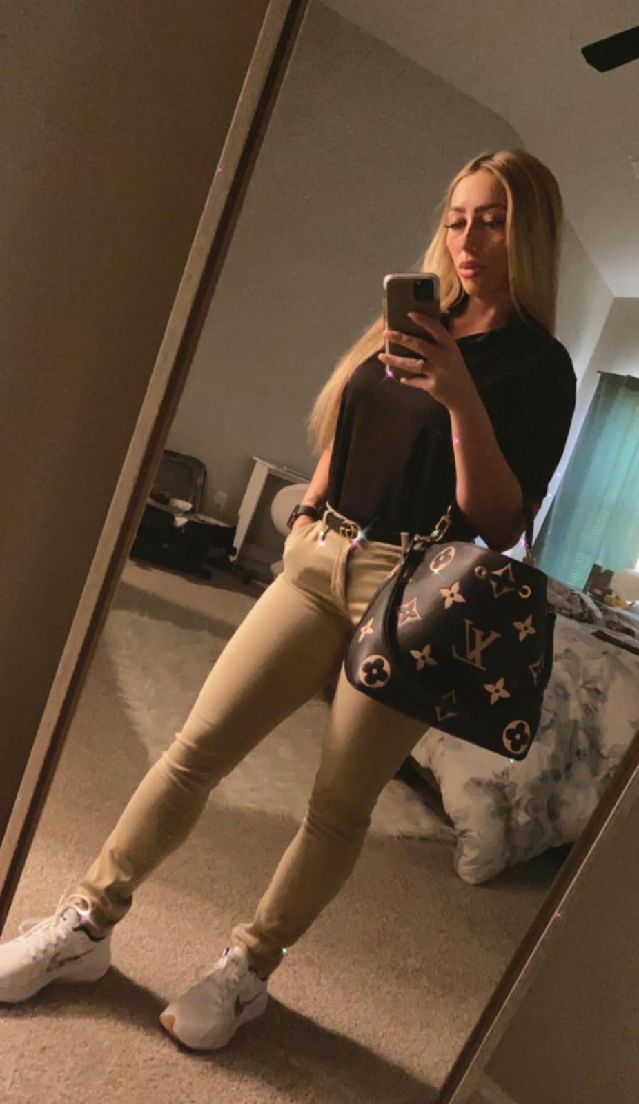 I’m here for a serious relationship I don’t take money for sex