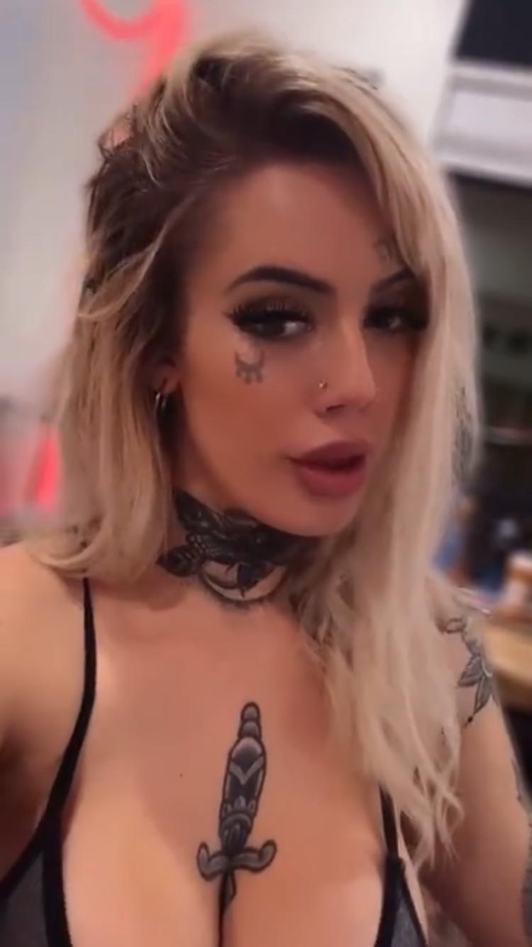 Hotties escort Girl Available HMU👅🍆🥰🍑