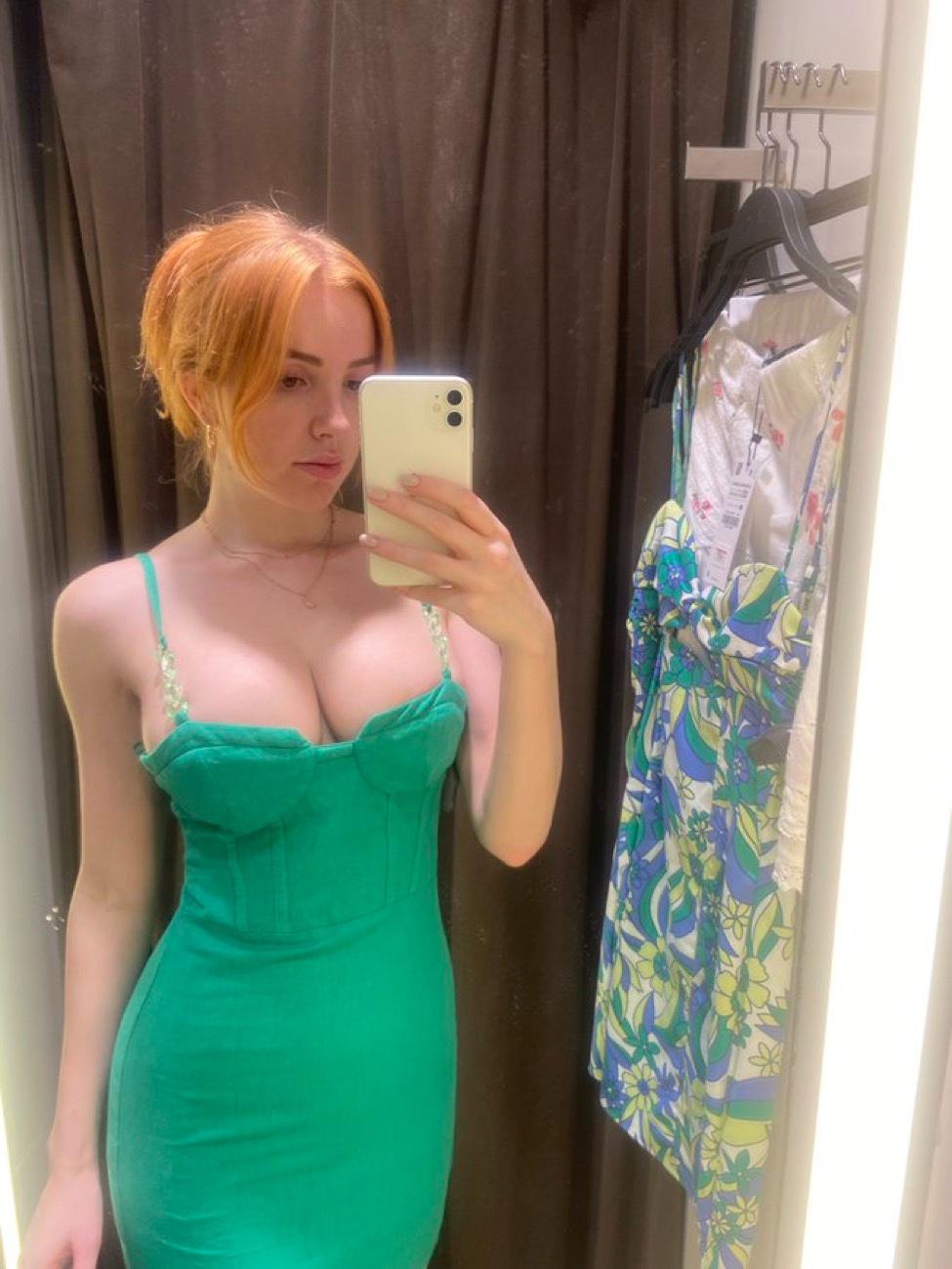 I’m available for all kind of hookup service ❤️✅