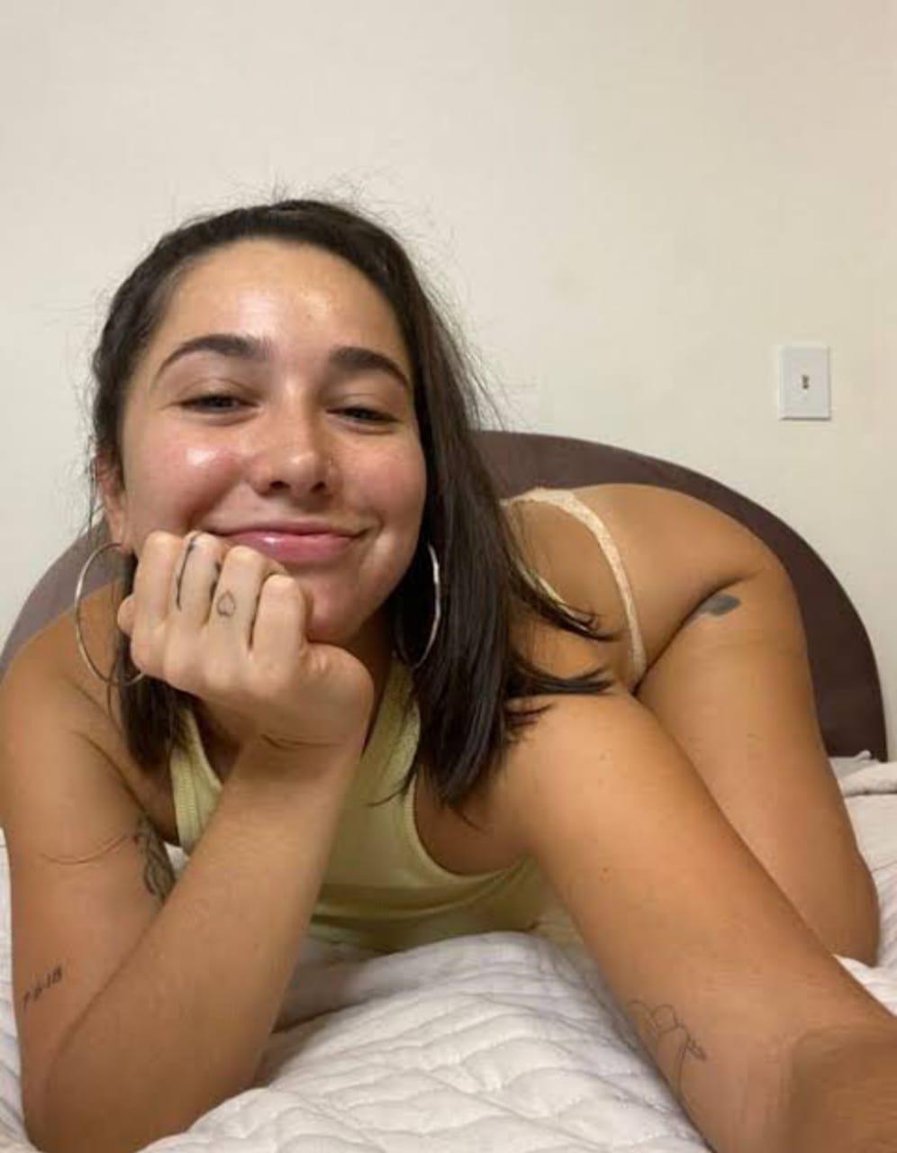 Hello, I’m Theresa and available for hookup only