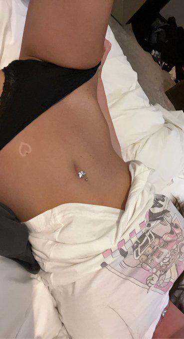 AM AVAILABLE FOR SEX FUN AND DISCREET HMU ON SNAPCHAT drey_4pf OR PH DIGIT