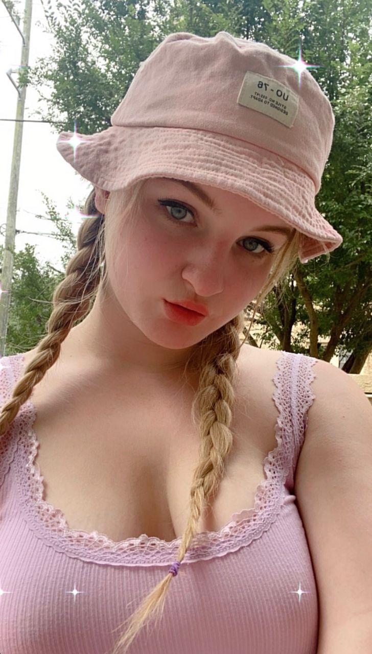 U WANNA HAVE SOME FUN💦🍑 🍑YOU DOWN TO FUCK🌞💦🍏