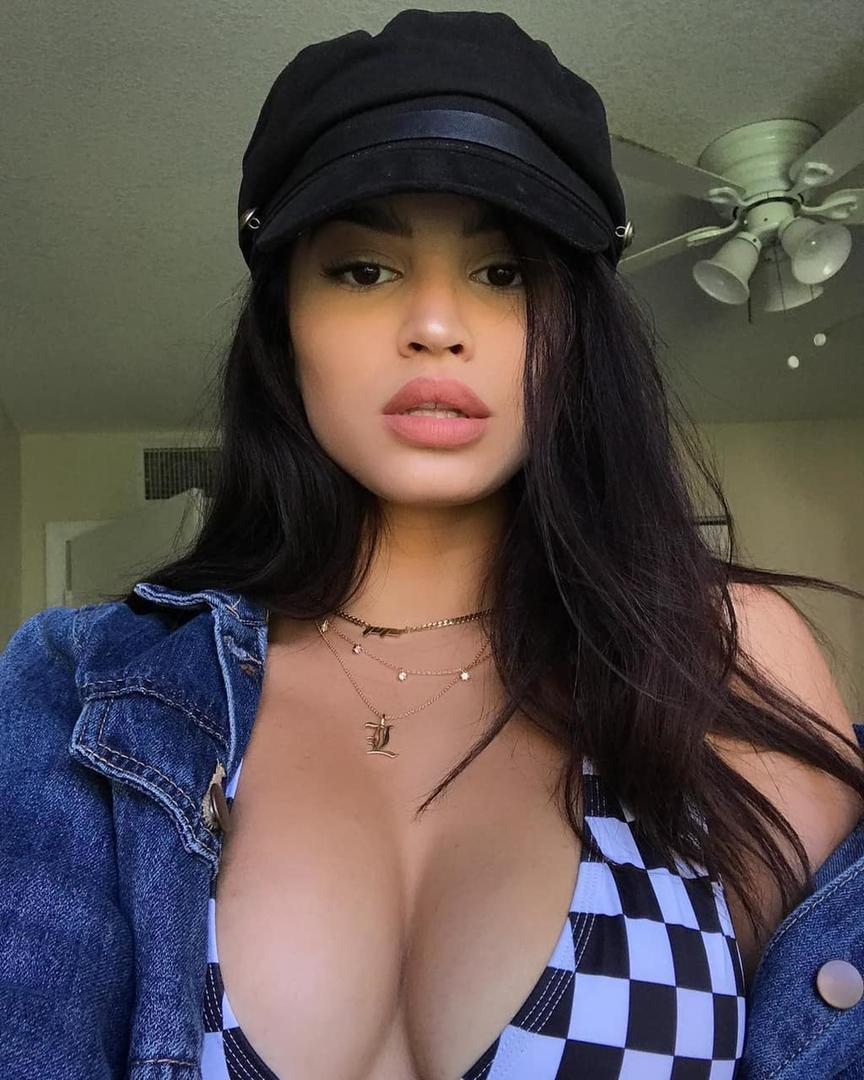 I’m down for fun & naughty stuffs HMU on📱. +17192491678