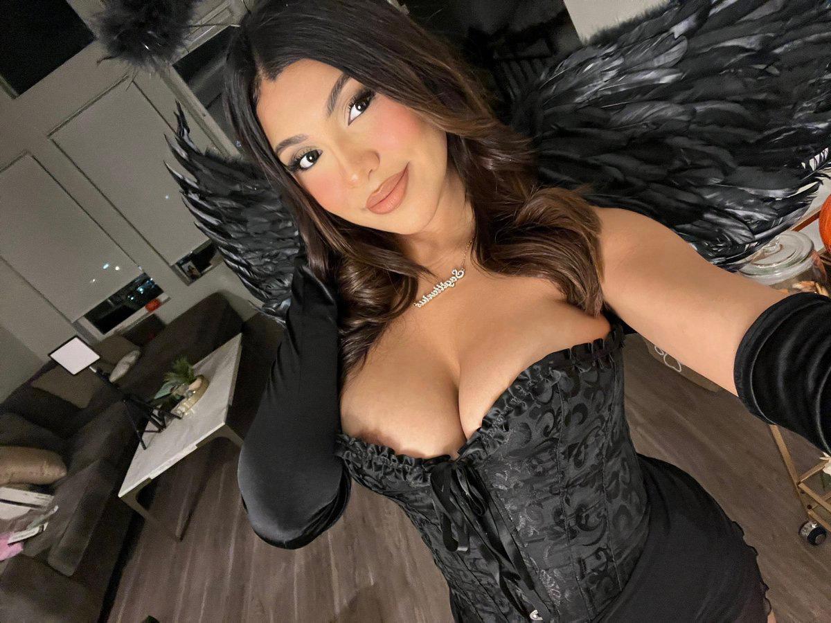 Happy Halloween 🎃 Daddy’s Come and enjoy a rich baby stay?