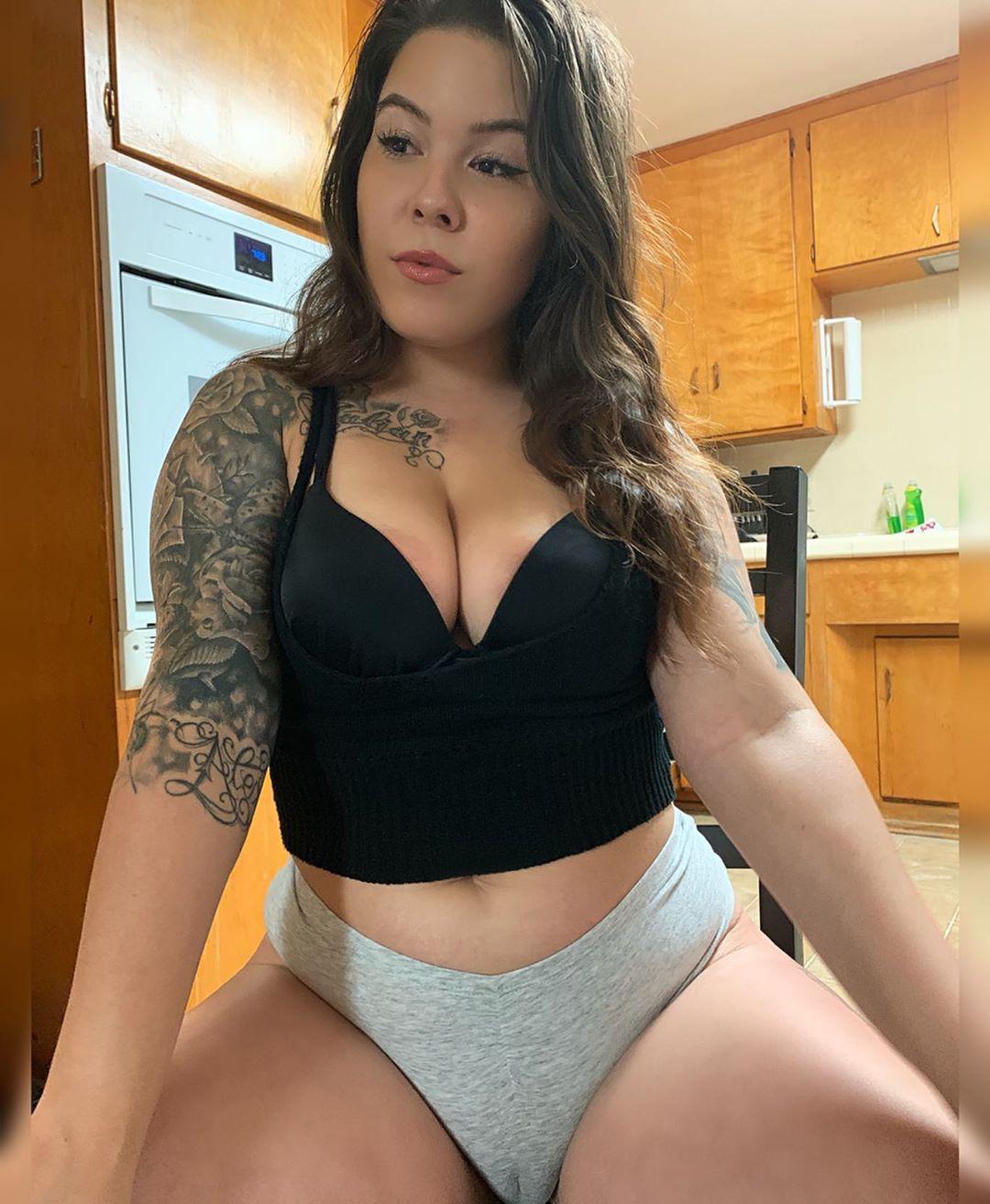 IM AVAILABLE FOR SEX HOOK UP 💦💦🇨🇦