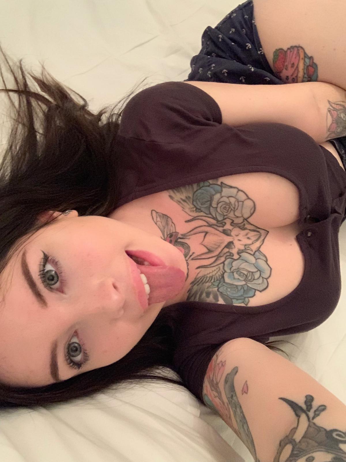Escort available for sex🍆🍑tiktok:@shelly0200