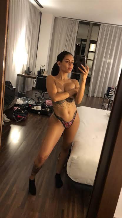 AVAILABLE FOR A HOT FUCK JUST HIT ME UP LET’S SET UP A TIME