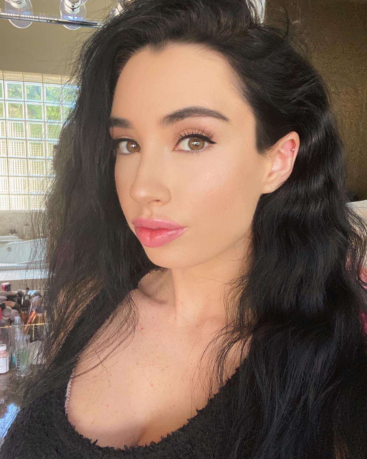 PRETTY WET GIRL SAFE LEGIT SKILLED EXOTIC� 💕👅🥰 Snapchat lashunah