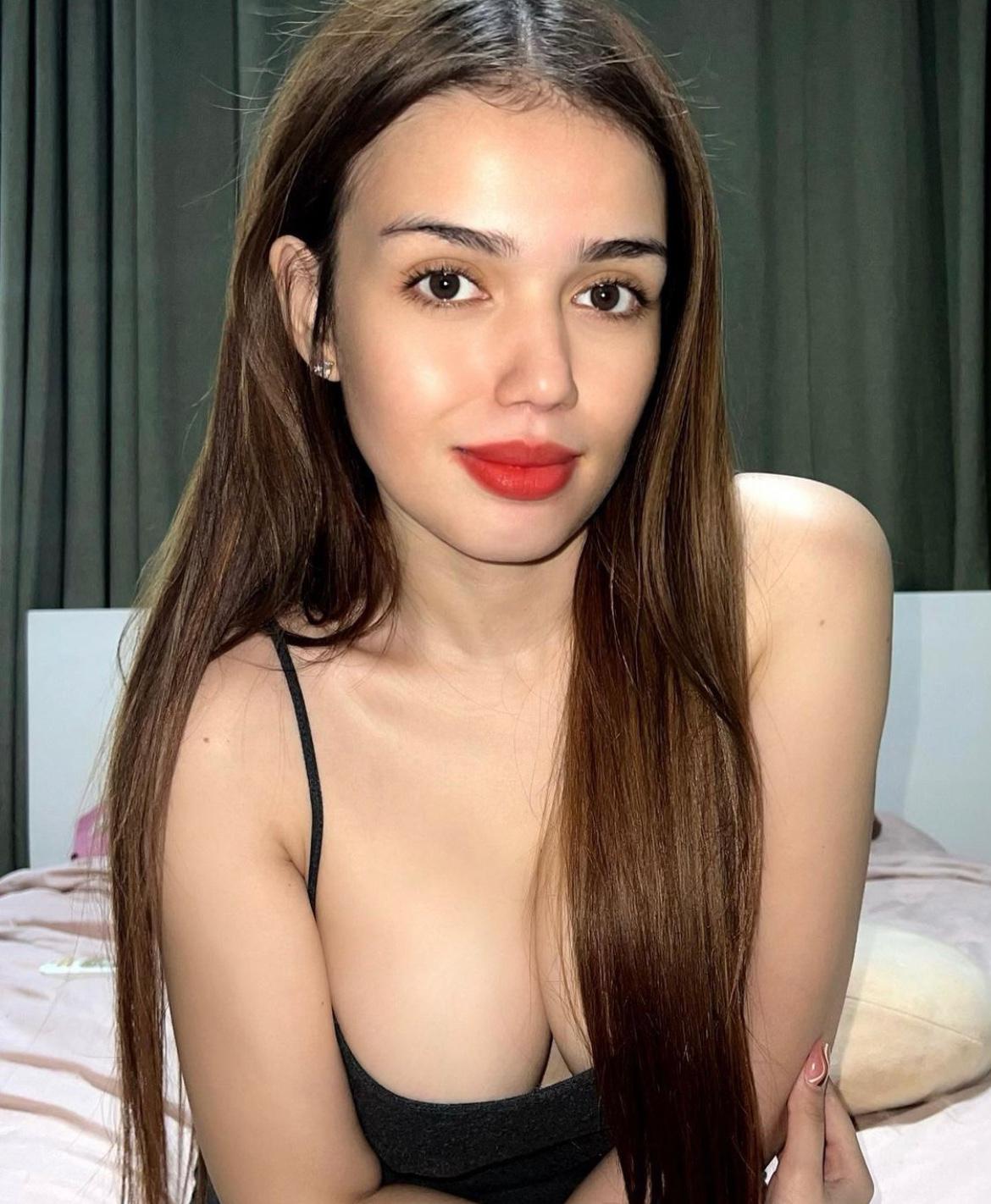 I’m available for hookup ❤️❤️