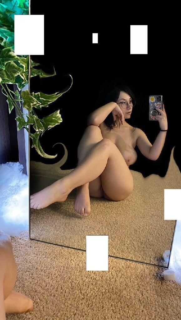 AVAILABLE FOR GFE,CAR DATE, MASSAGE, PARTY .TEXT6784594087