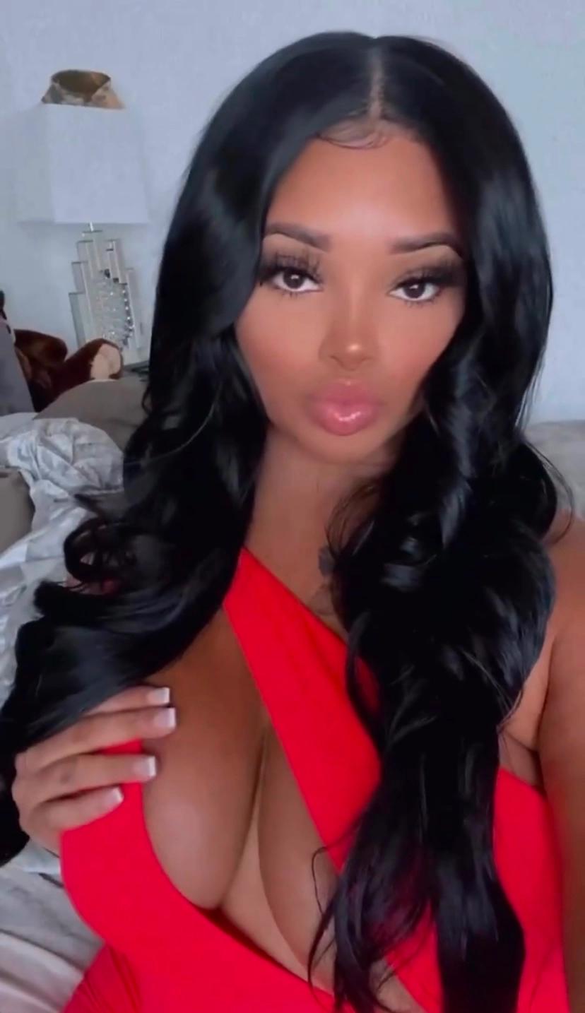 AVAILABLE 👅🥰🥰🍑🍆💦💦