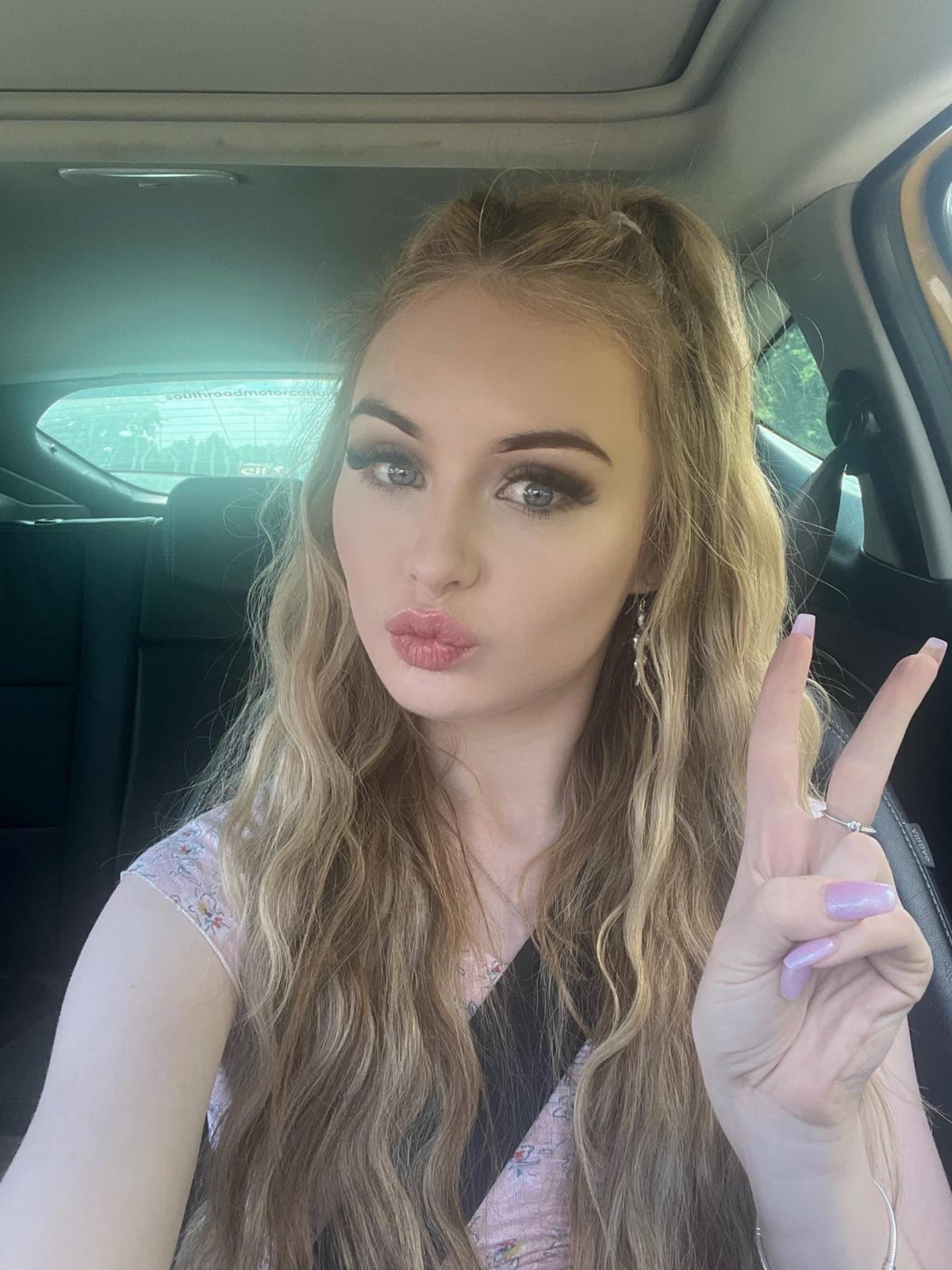 I CAN SWALLOW ALL YOUR CUM 💦AND GIVE YOU ORAL SEX 🍆🍑