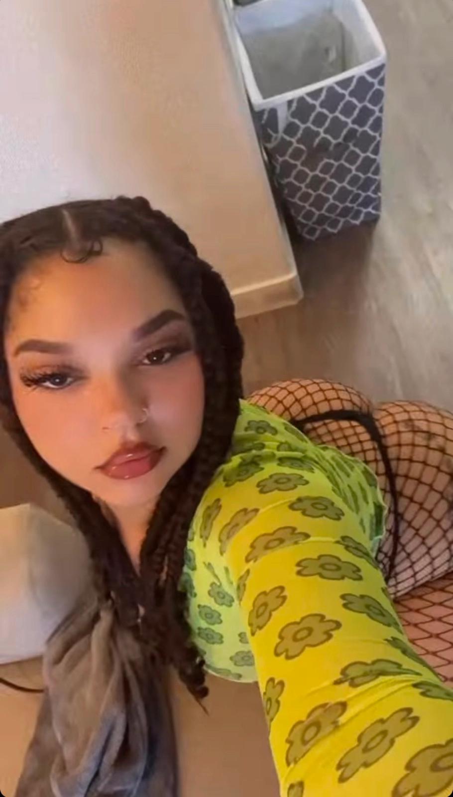 Bad Bitch👅💦but you know I’m Classy😍💯🤤