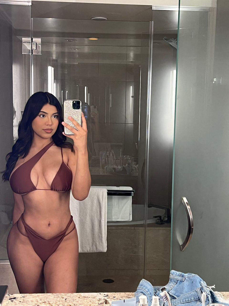 escort available for Hookup