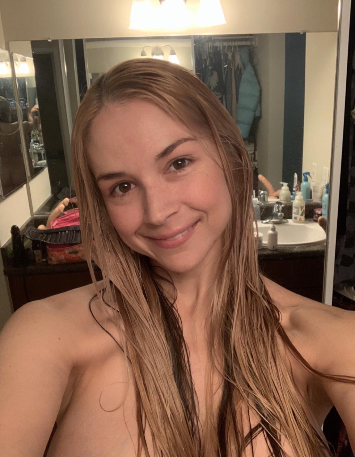 I’m 💯 available for kinky and nasty sex today