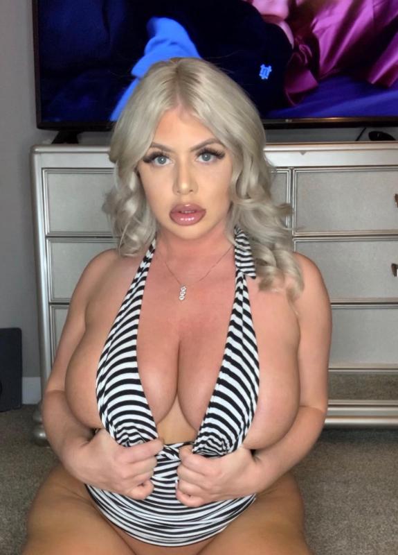 AVAILABLE FOR HOOK UP👅🍆🍑 snapchat: Isadablem90 TEXT ME: +1 360 899 8501