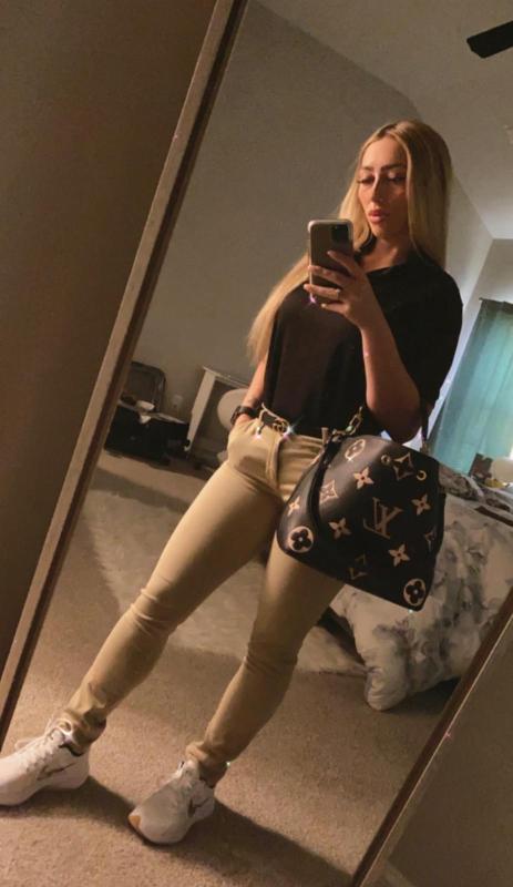 I’m here for a serious relationship I don’t take money for sex