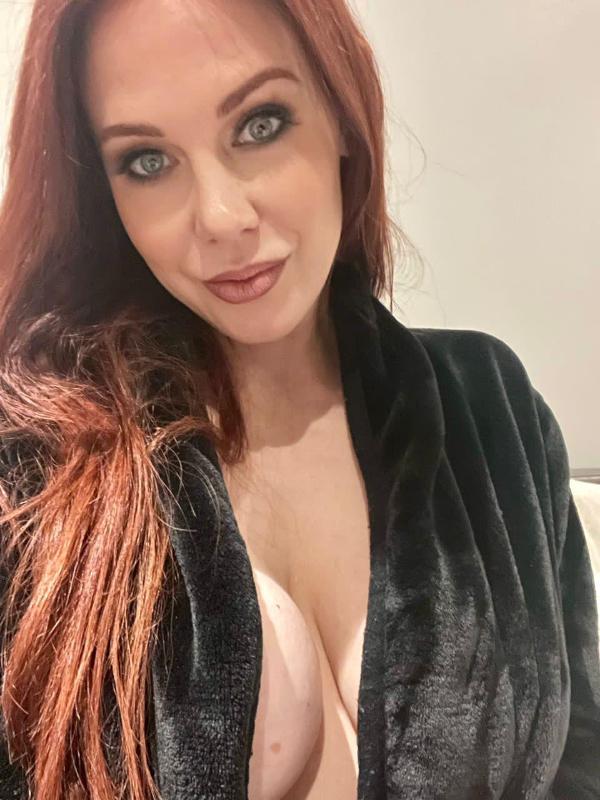 Hey there I’m available to have fun 🤩 🍆🍆