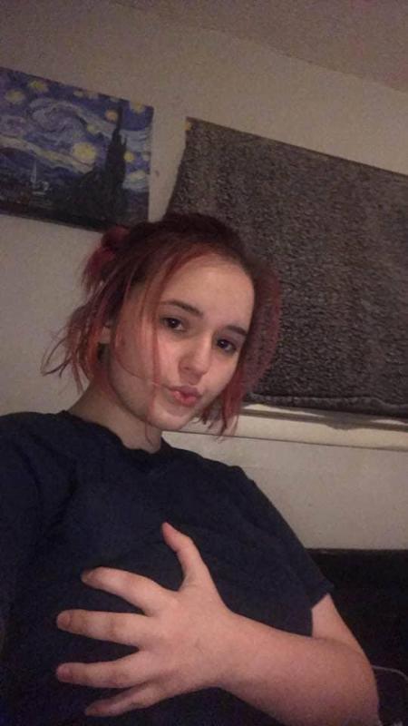 I would love to see your cum on my boobs,Come and get served hot, please read